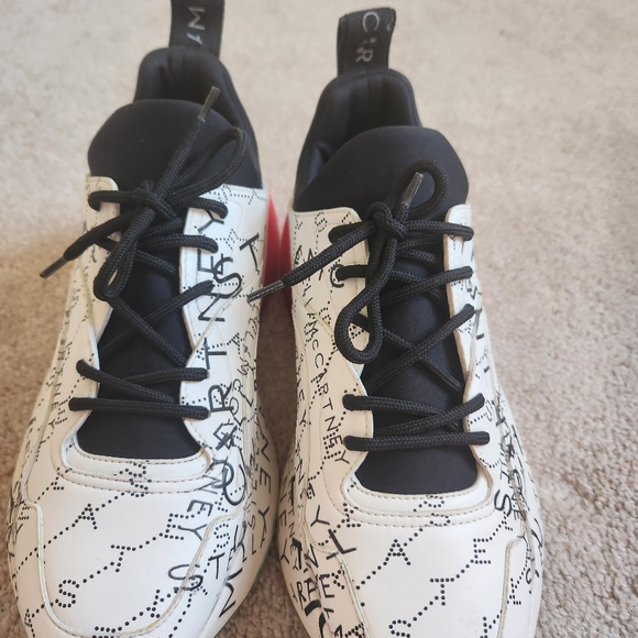 Barely worn in new condition Stella McCartney Sneakers - Picture 2 of 6